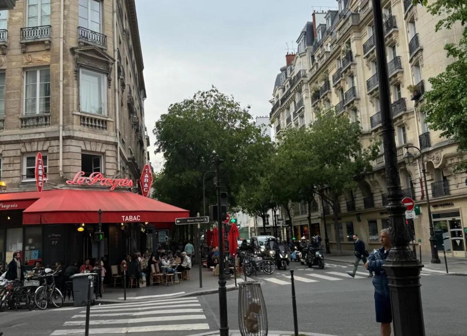 Apartment Appartement Typique Parisien Au Coeur Du Marais